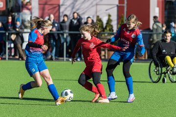 Bild 312 - wCJ Eimsbuettel - VfL Pinneberg : Ergebnis: 6:2